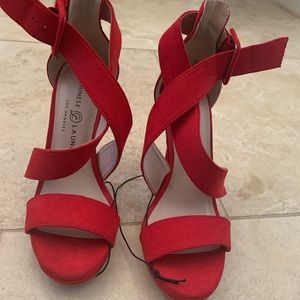 Red heels 👠